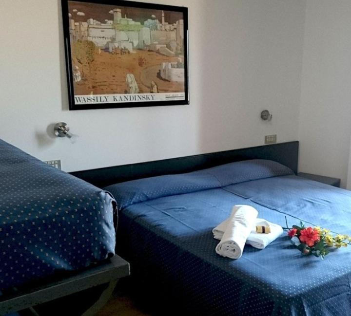 Hotel Grand Meeting Римини Экстерьер фото